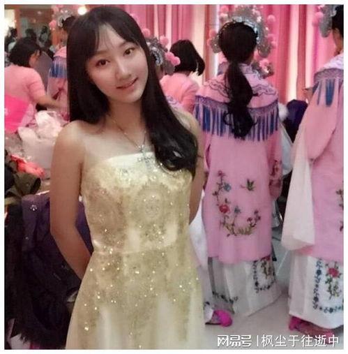 云飞女儿格格生活照